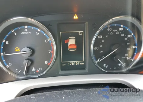 2016 Toyota Rav4 Xle z USA, uszkodzony, nr VIN JTMRFREV4GD178639